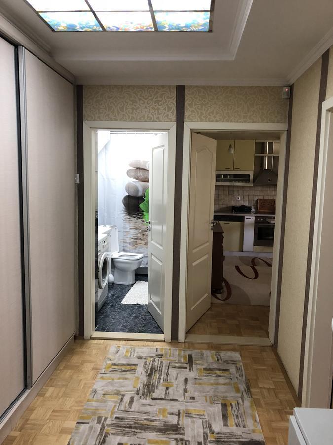 Ulpiana Apartment Pristina Exteriör bild