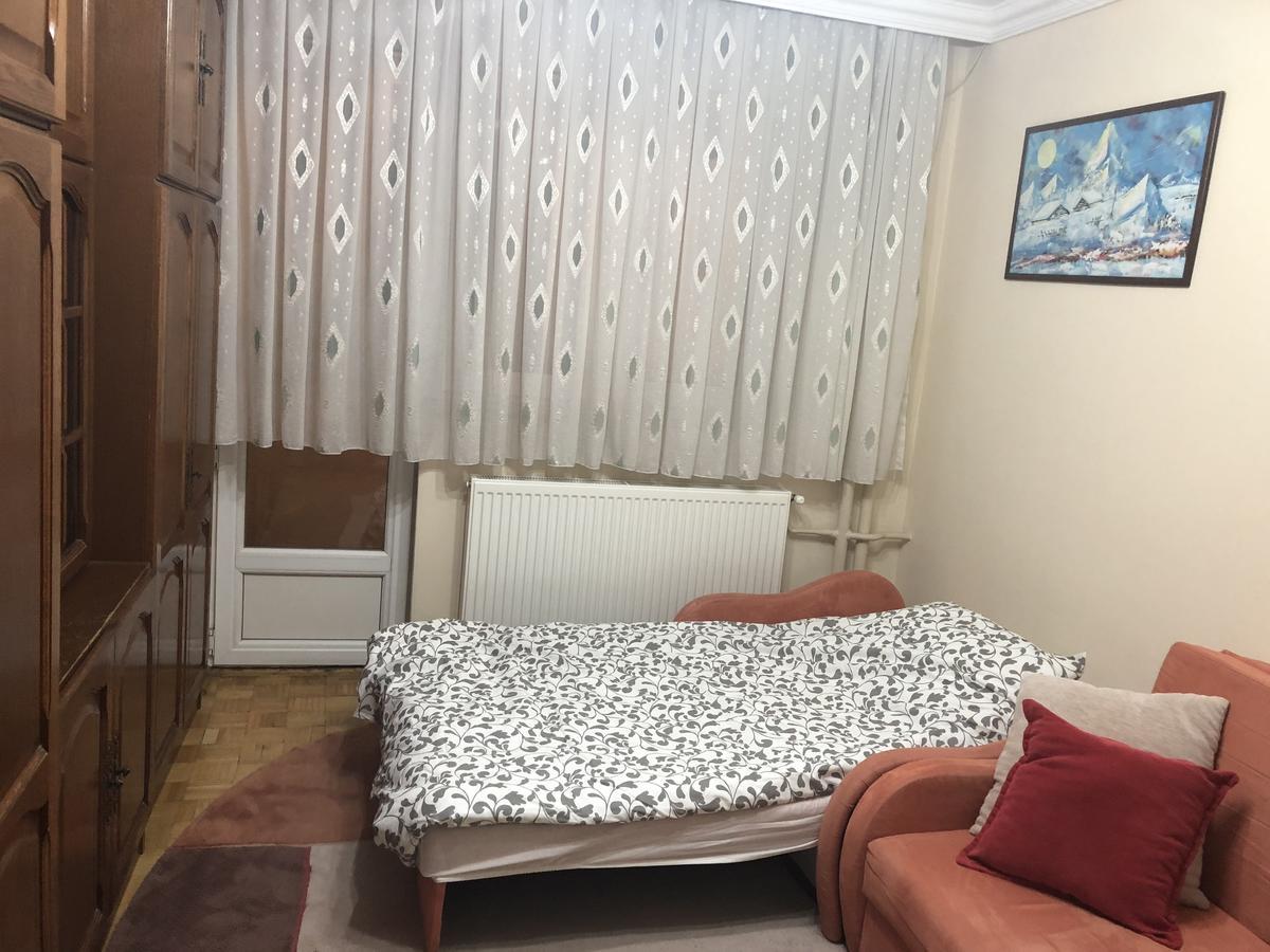 Ulpiana Apartment Pristina Exteriör bild