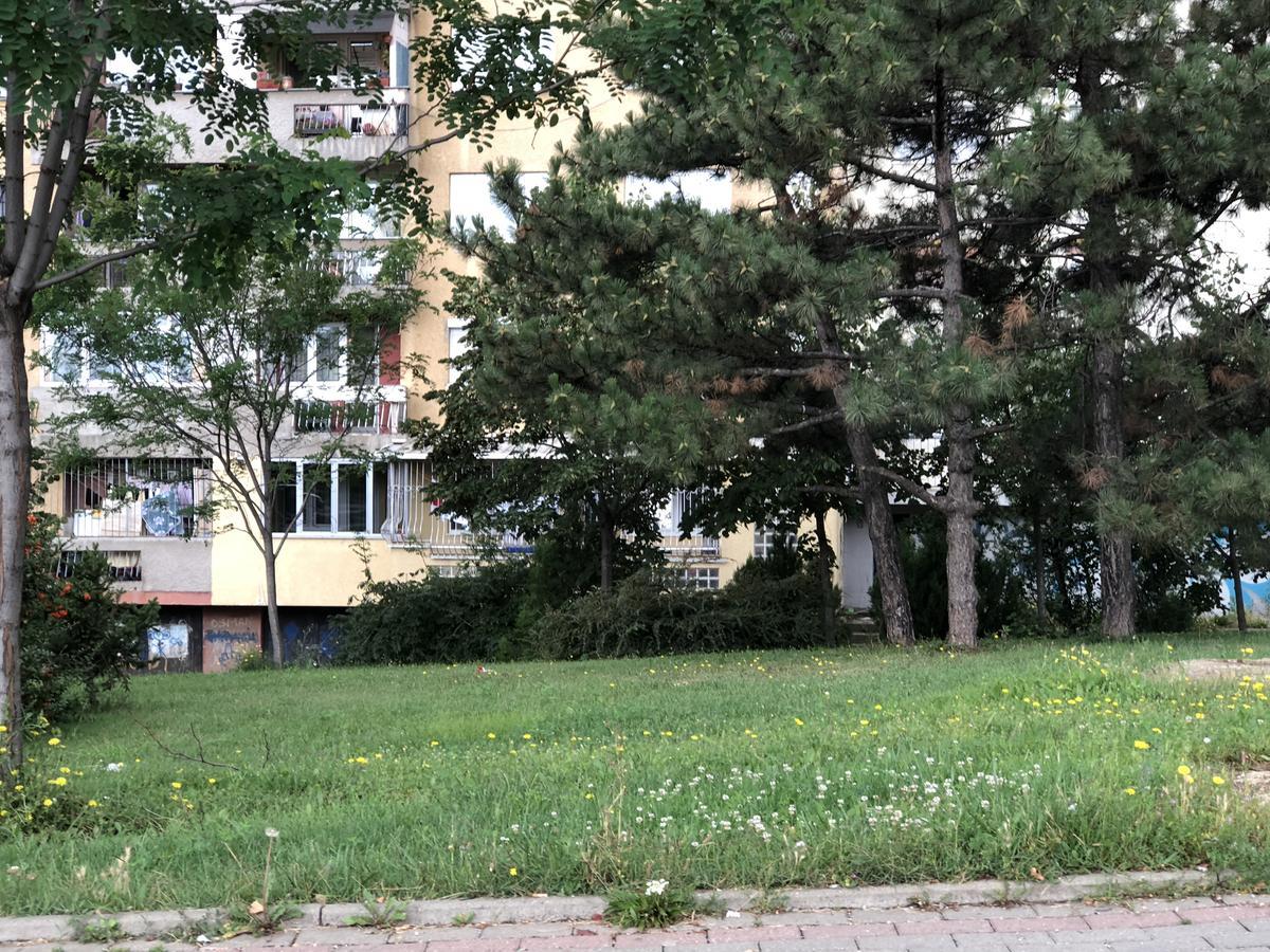 Ulpiana Apartment Pristina Exteriör bild